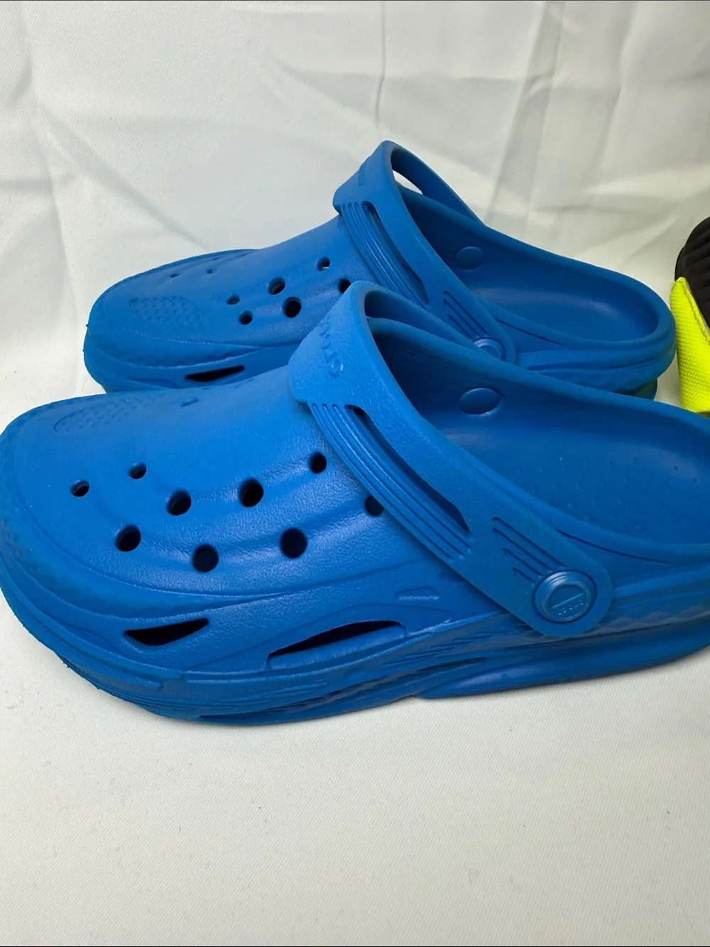 Nike Sandals & Crocs LOT size 2.5y and 3y